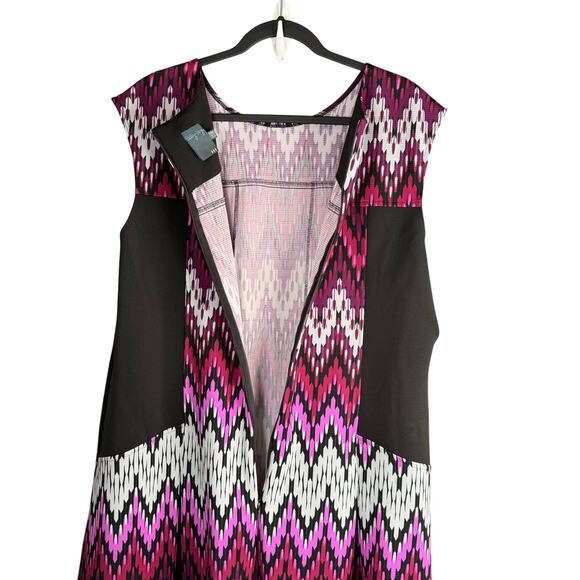 GABBY SKYE 20W Plus Size Chevron Dress Pink Black White Flattering Classic Style - Picture 3 of 9